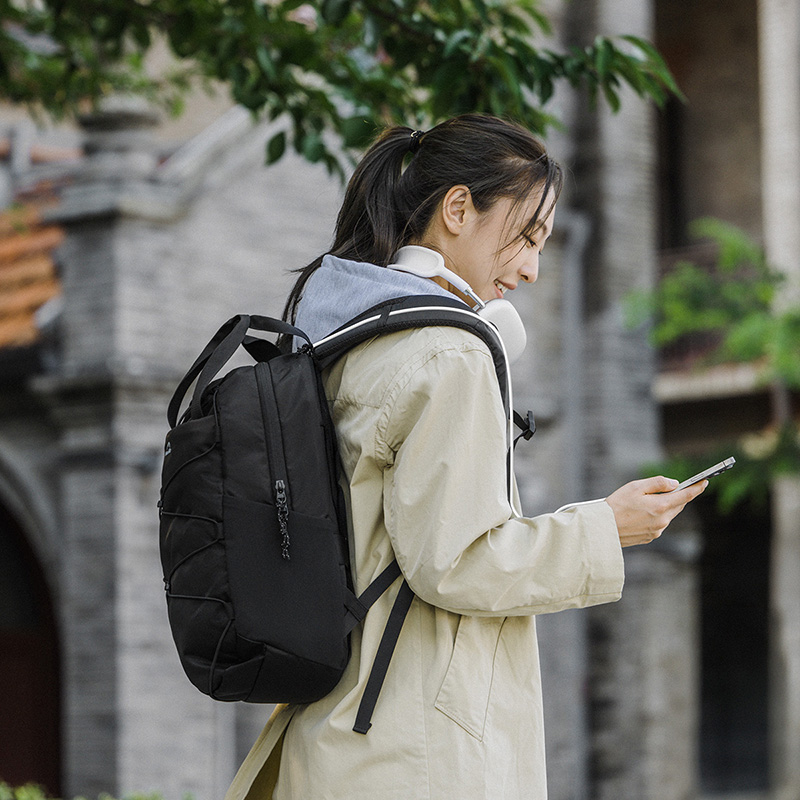 กระเป๋าเป้สะพายหลังแล็ปท็อป Na - Cycling Commuter Backpack Laptop บทวิจารณ์และราคา
